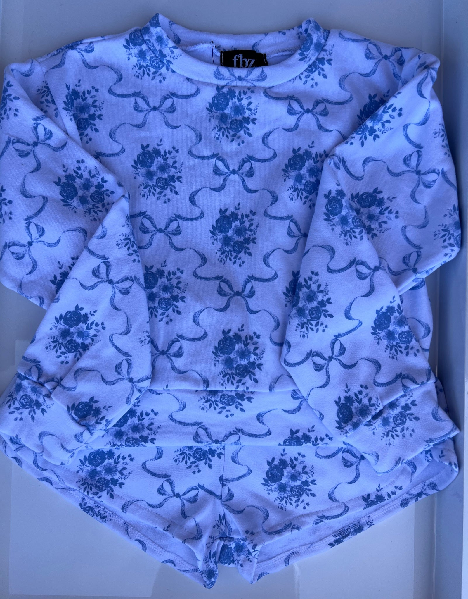 Flowers by Zoe - White Blue Bow Flower Set