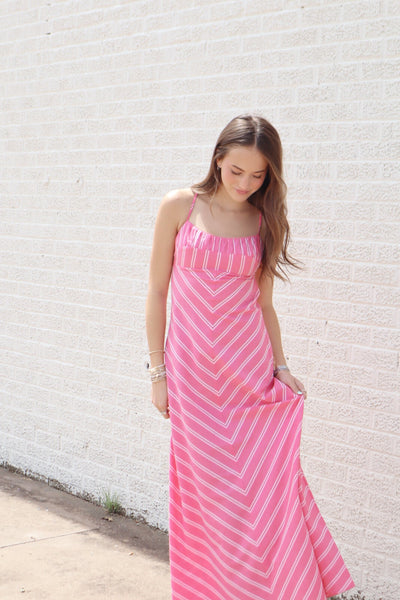 Saylor - Kesara Halter Dress - Pink