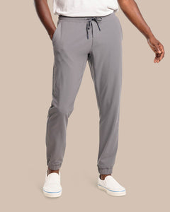 Southern Tide- Excursion Perf Jogger- Smoked Pearl